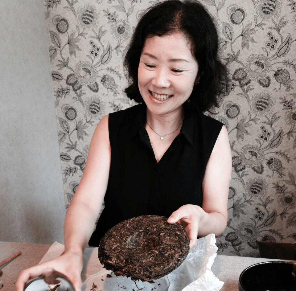 本藤 靖子 先生