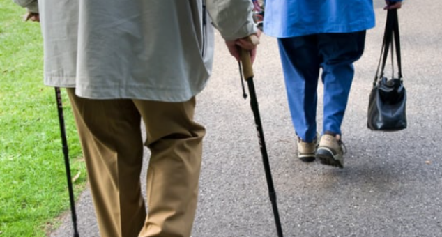 歩行の安定性を確保するために必要な姿勢制御機能とは？