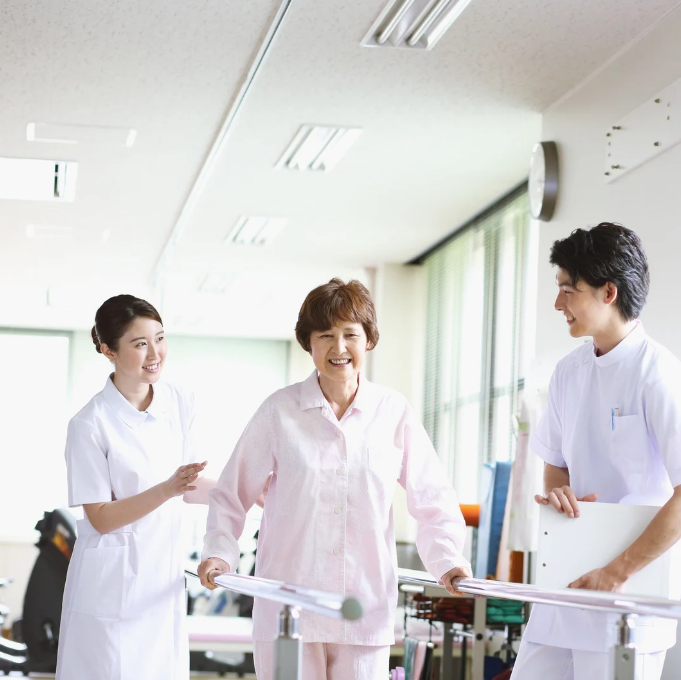 脳卒中片麻痺患者様の基本動作におけるリハビリの進め方｜立ち上がり動作